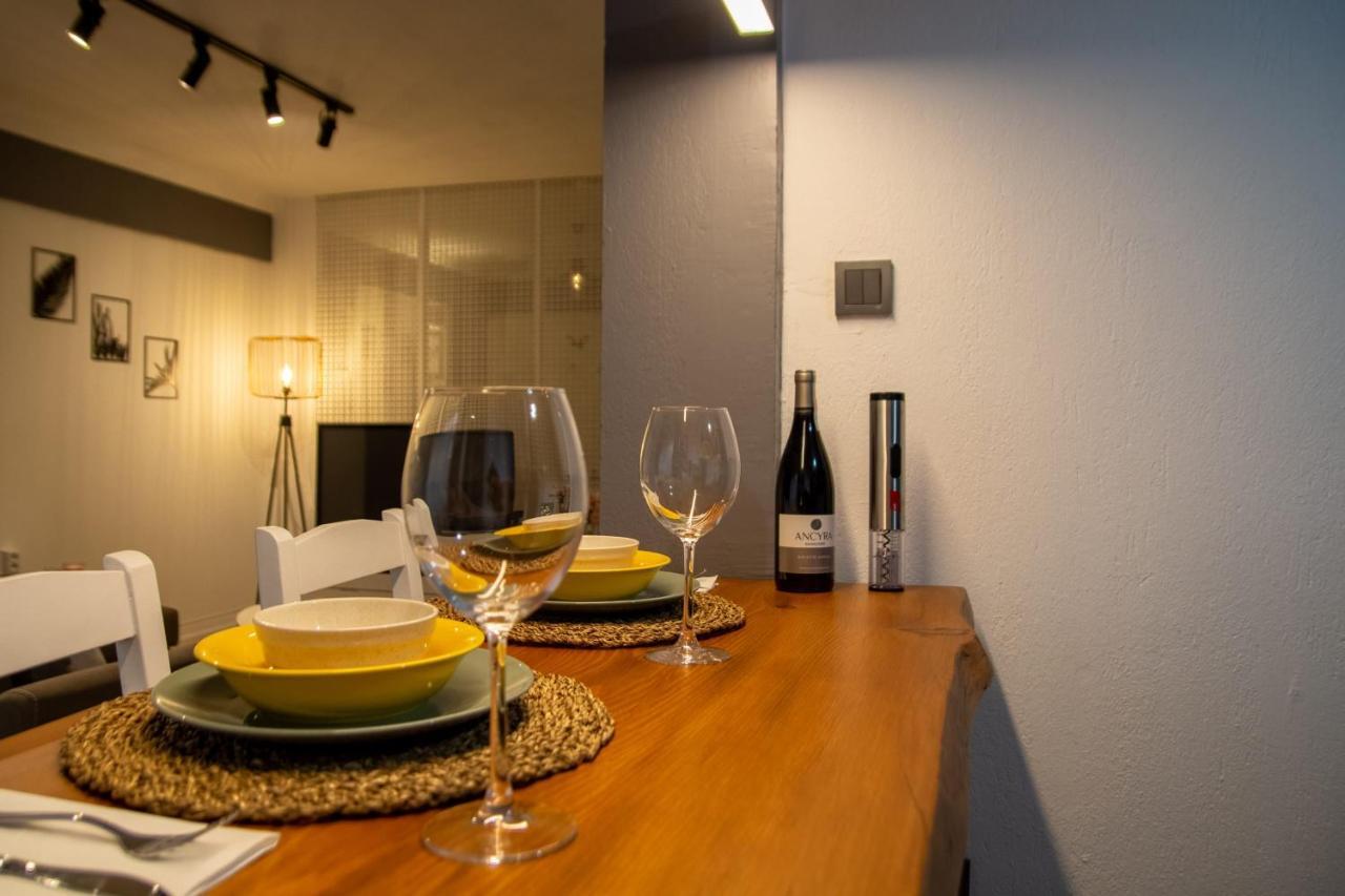 Amazing Flat Near The Coast With A Delightful Shared Terrace Close To Public Transportation In Karsiyaka İzmir Eksteriør bilde